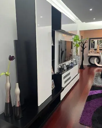 Apartment A Roadhouse Ajuda